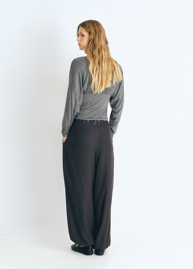 Pofbroek met tailleband met studs