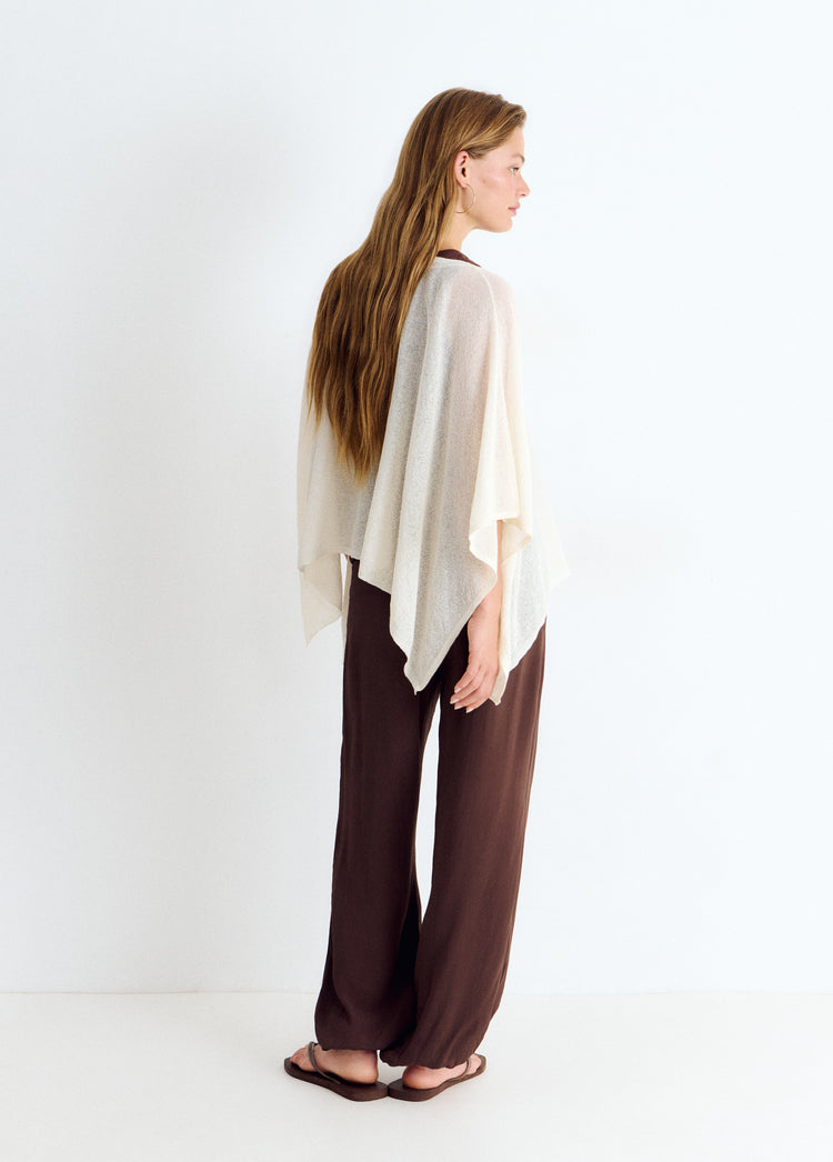 Feine Strickcape