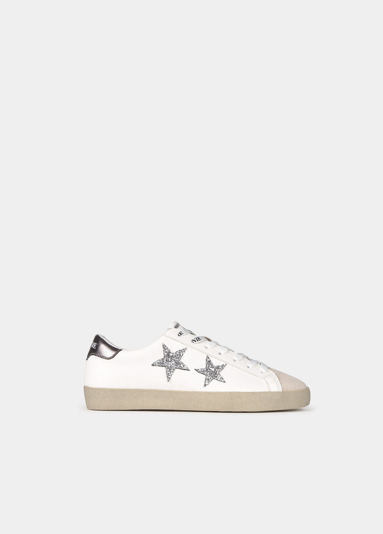 Sneaker mit Sternen