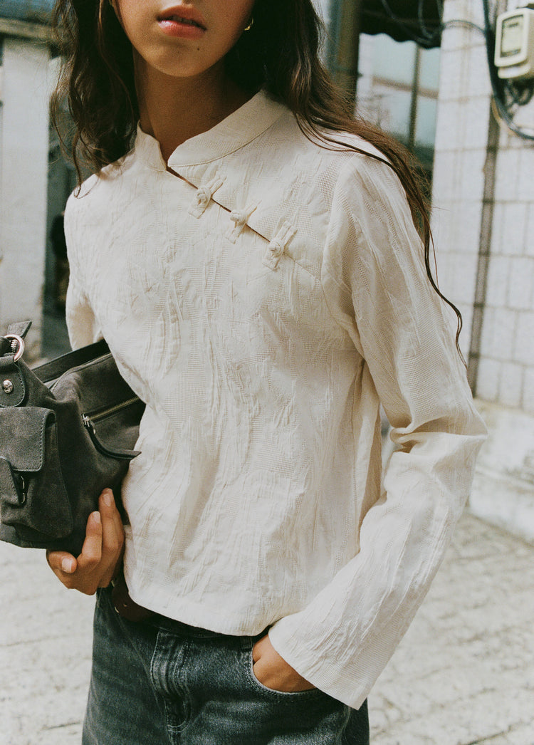 Shoulder bag with pockets