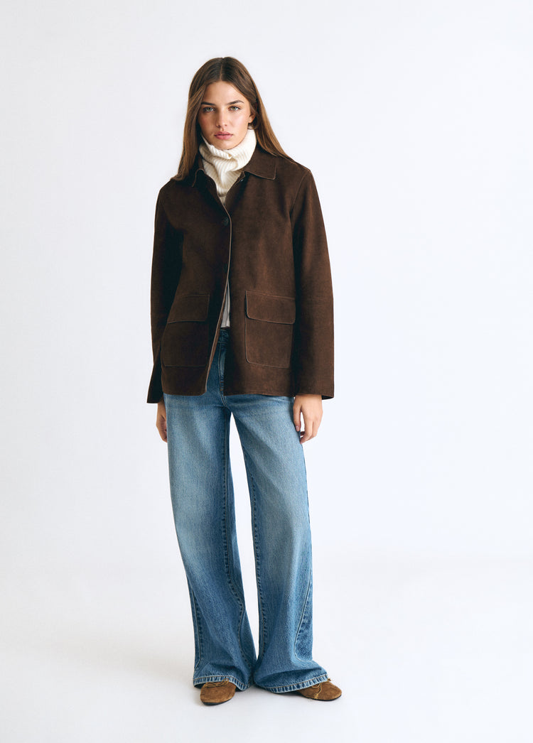 Ribbed knit collar