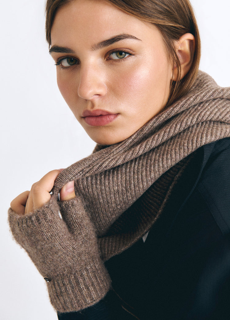 Plain mittens