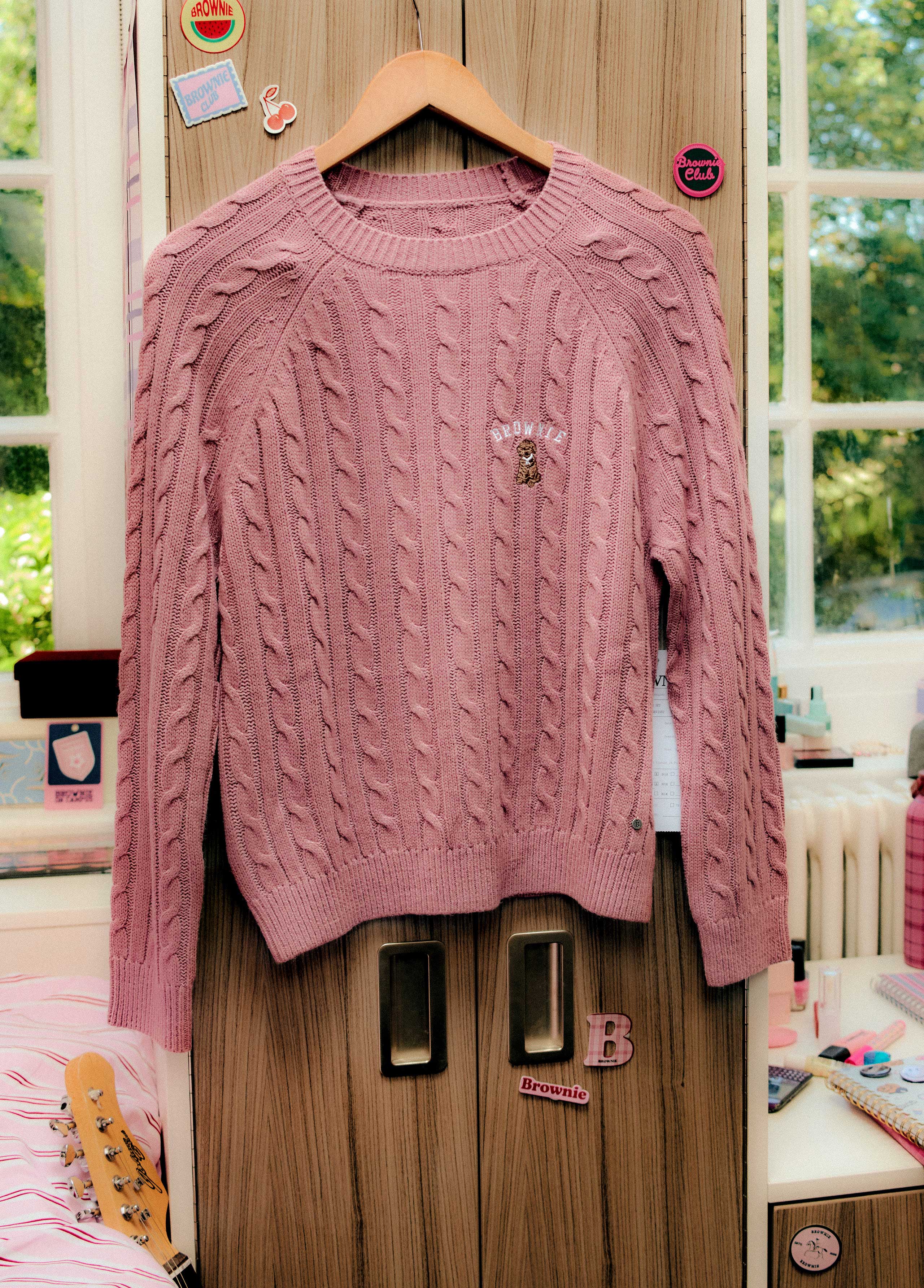 Puppy crew-neck sweater