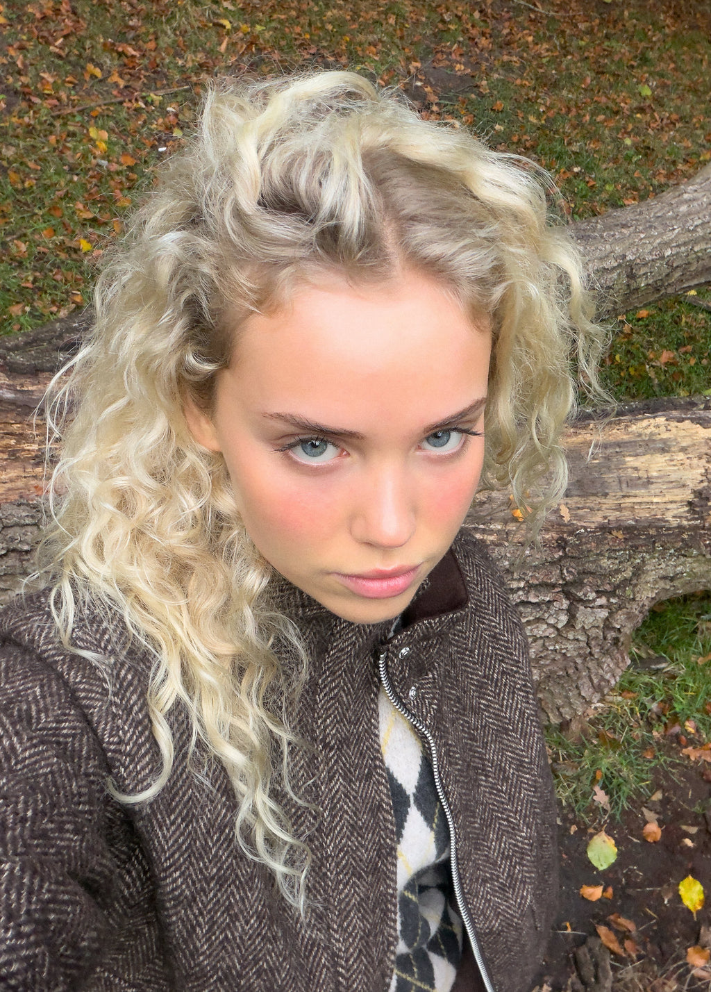 Diamond-pattern crew-neck sweater