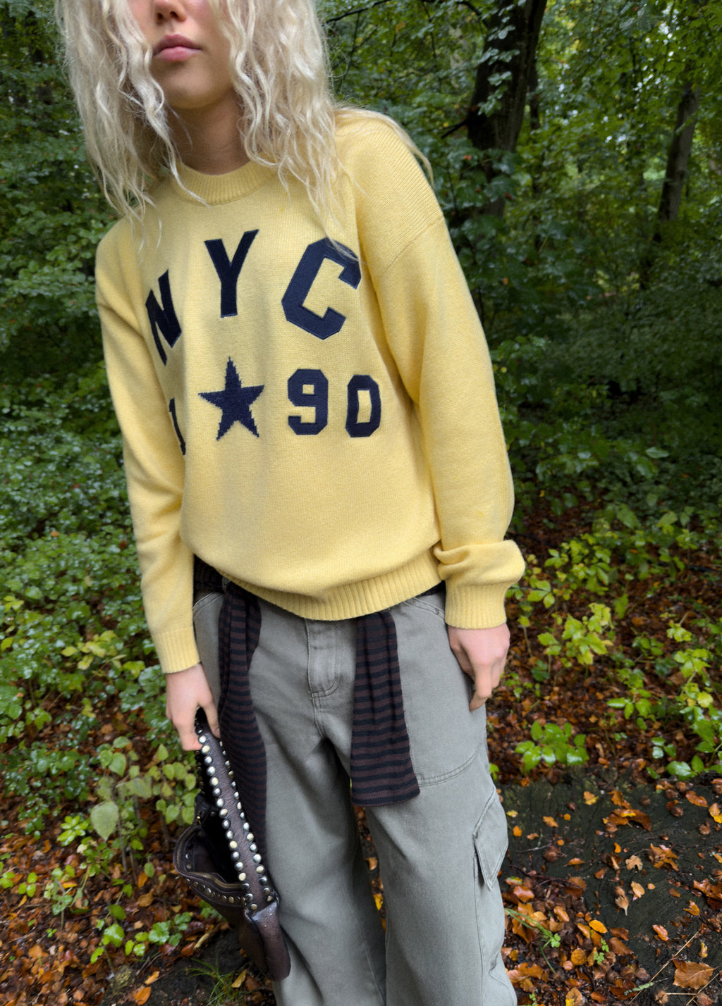 Cargo pants with belt loops