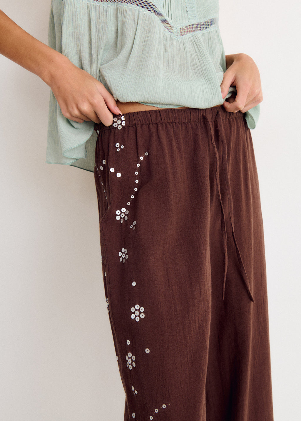 Flowy pants with side sequin detail