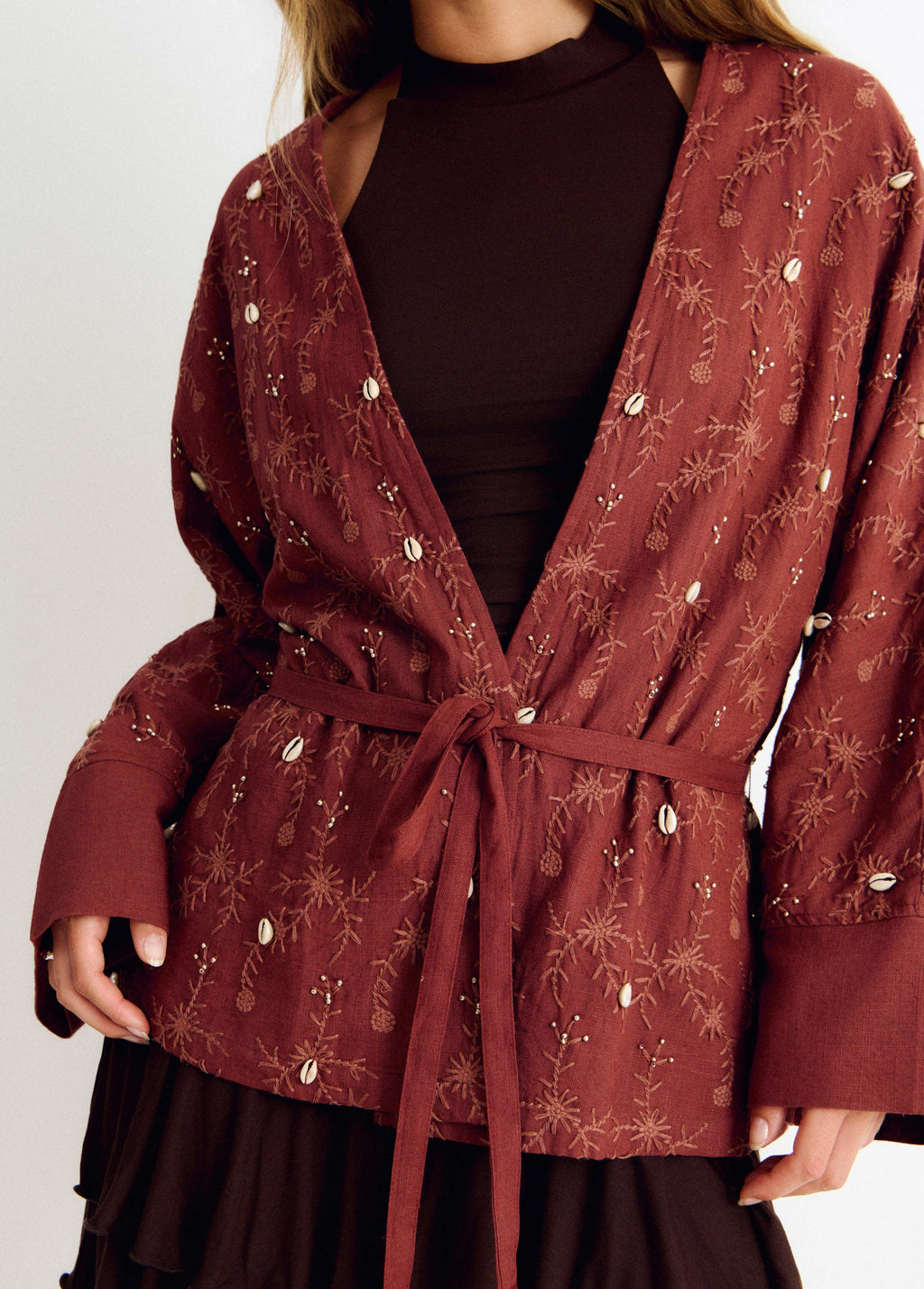 Kaftan jacket with embroidery and beadwork
