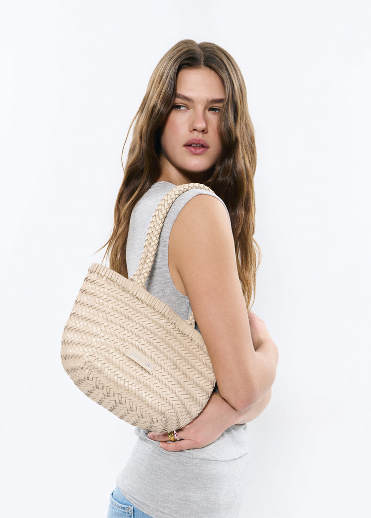 Kleiner geflochtener Shopper aus Leder