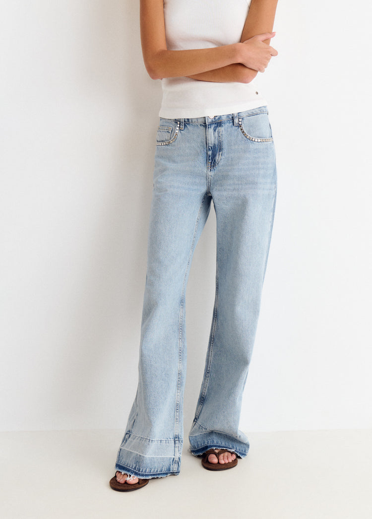 Relaxed jeans with studs and folded hem