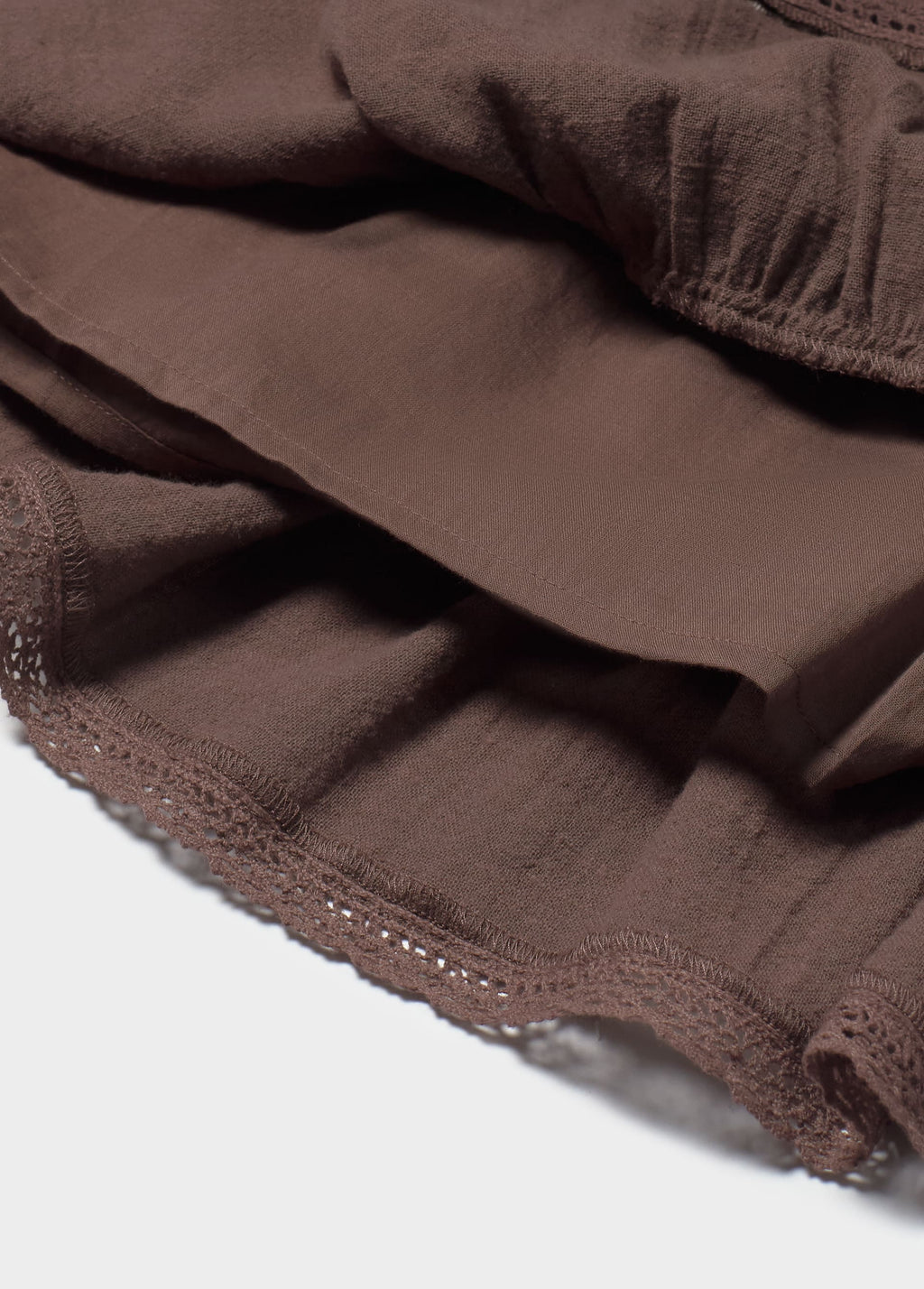 Short skirt with ruffles