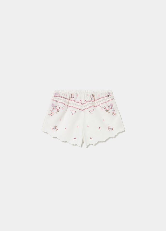 Short met kruissteek