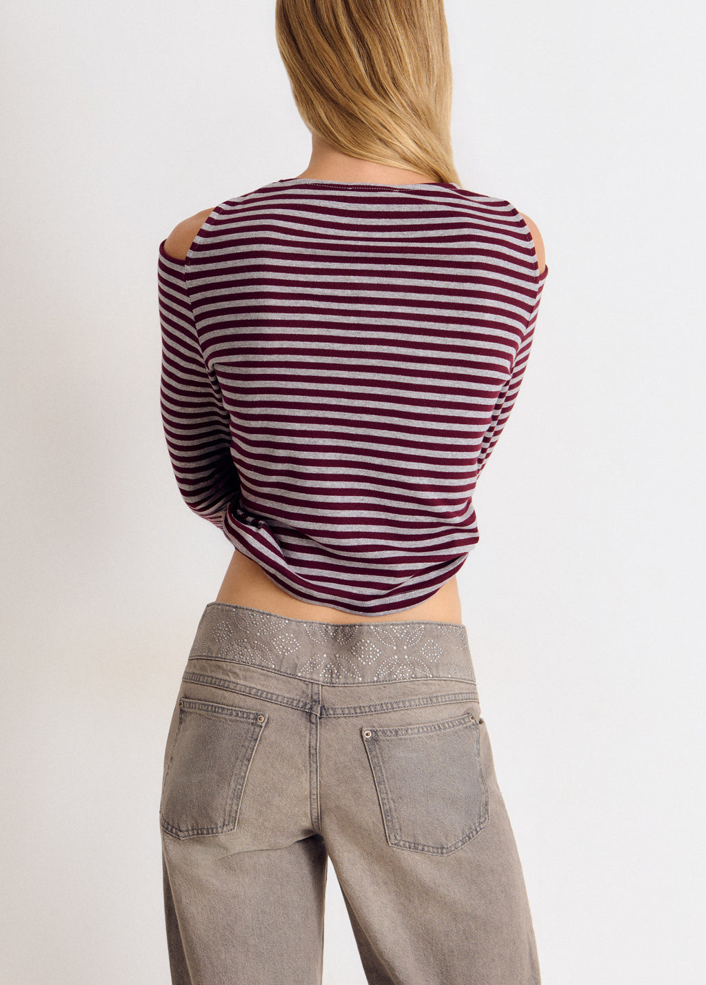 Cut-out T-shirt met lurexstreep op de schouder