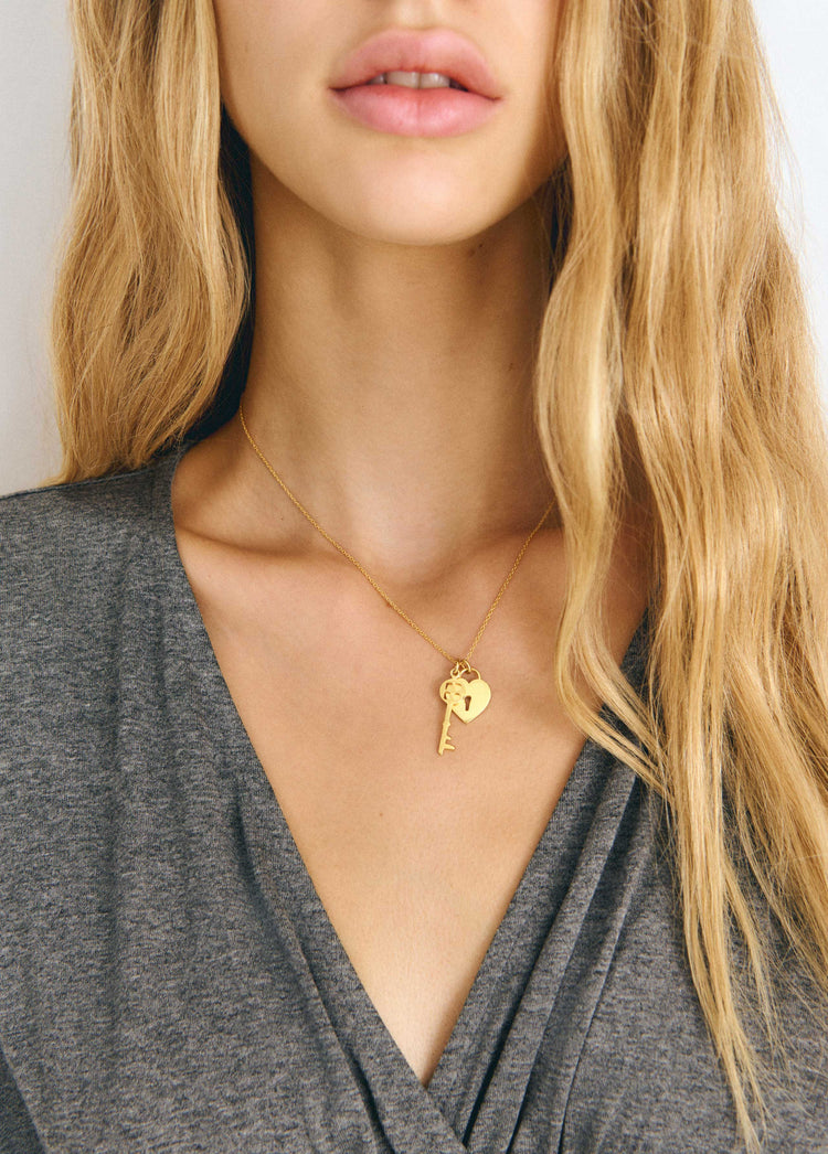 Key and heart necklace