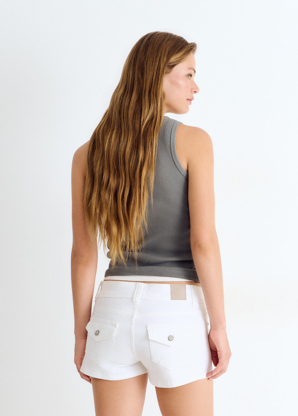 Short mini con bolsillos tapeta