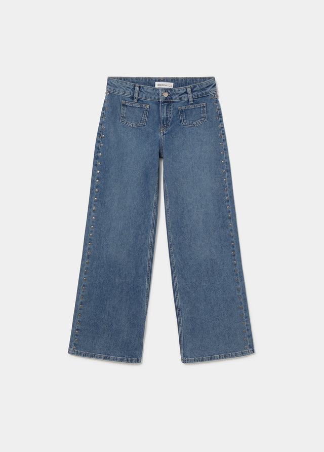 Star patch jeans