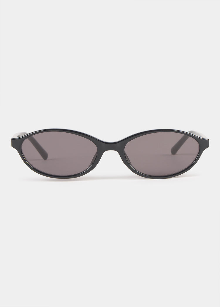 Oval glasses