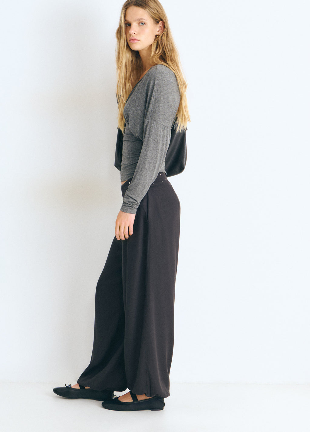 Harem pants with studded waistband