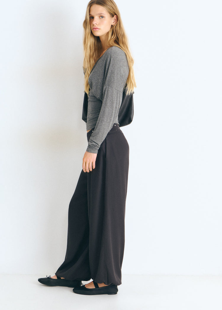 Harem pants with studded waistband