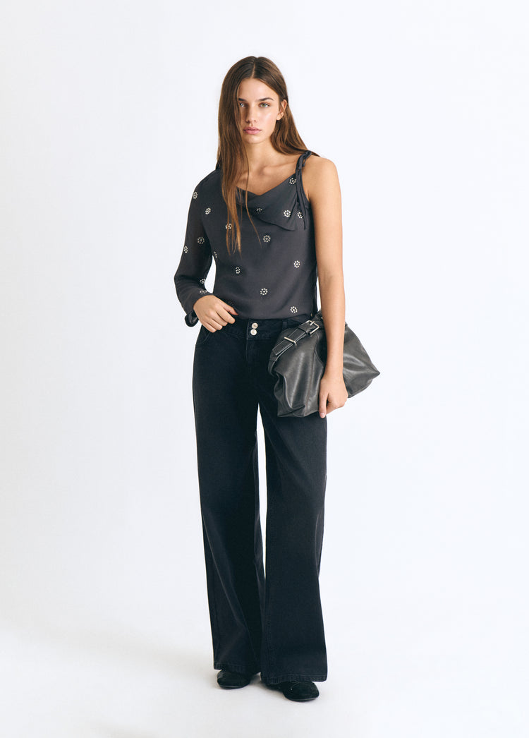 Notched-lapel blouse with studs