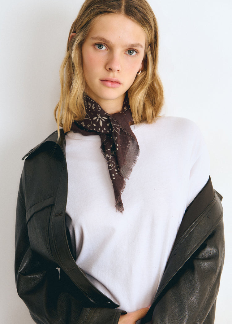 Paisley scarf with fringe