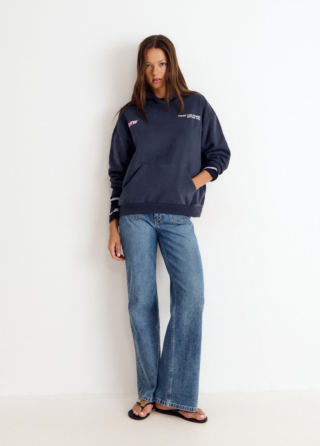 Sudadera capucha número
