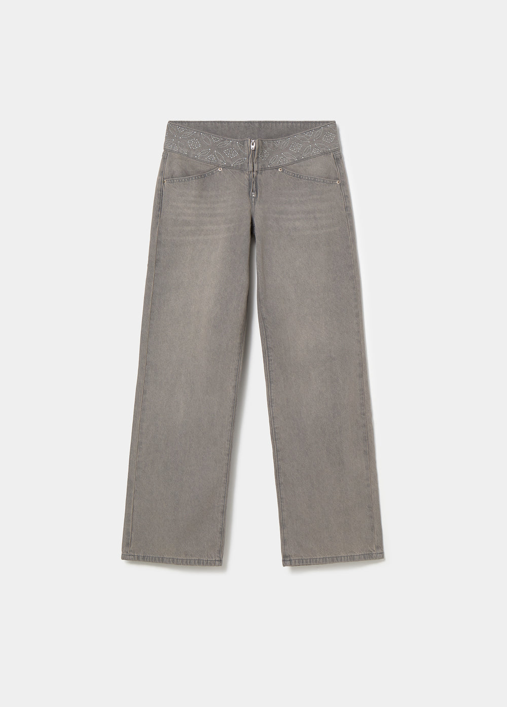 Jeans mit breitem Bund und Nieten
