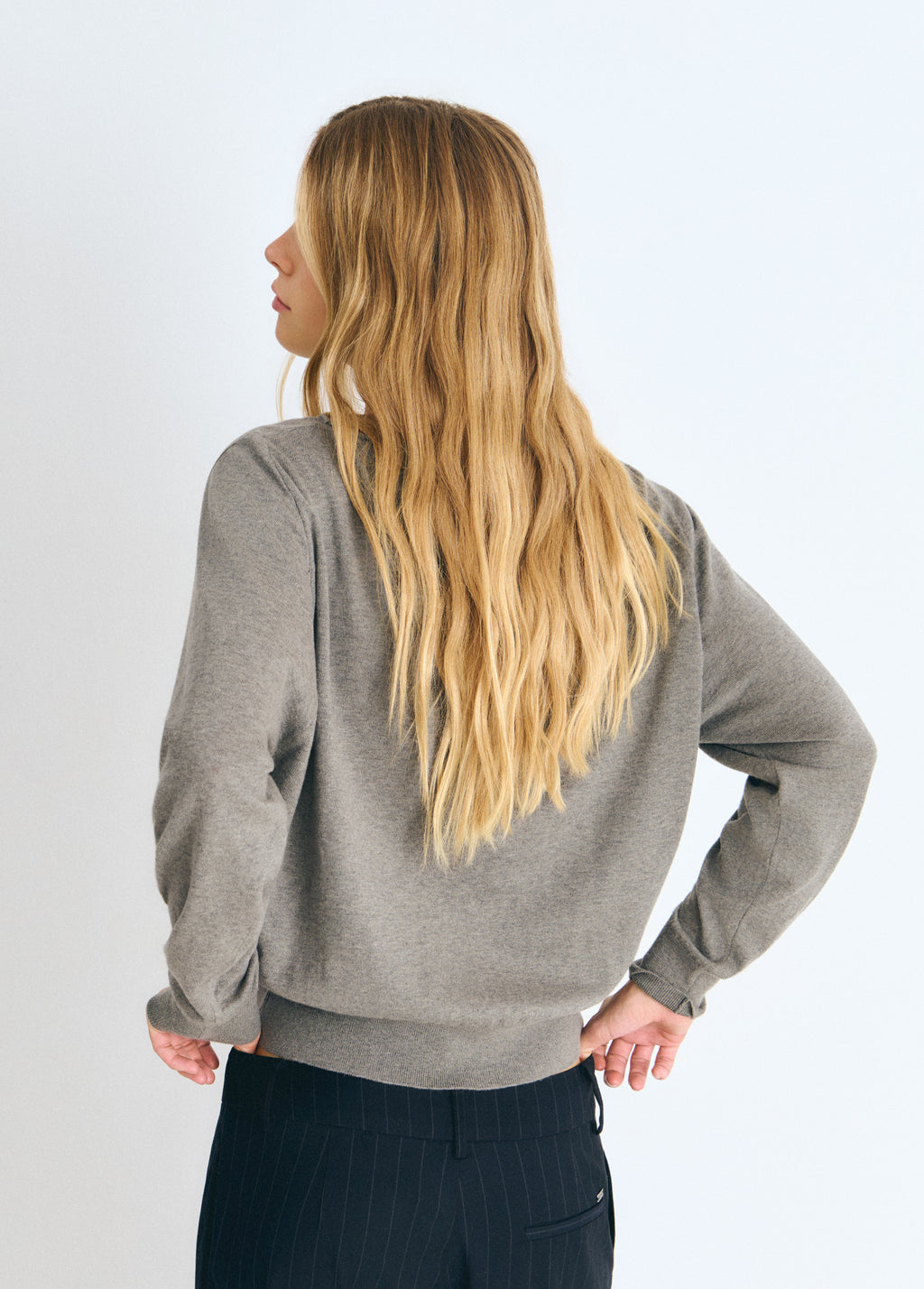 Pull à col ouvert numéro