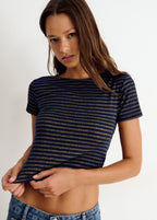 Camiseta de rayas lurex azul vista frontal con el bajo levantado