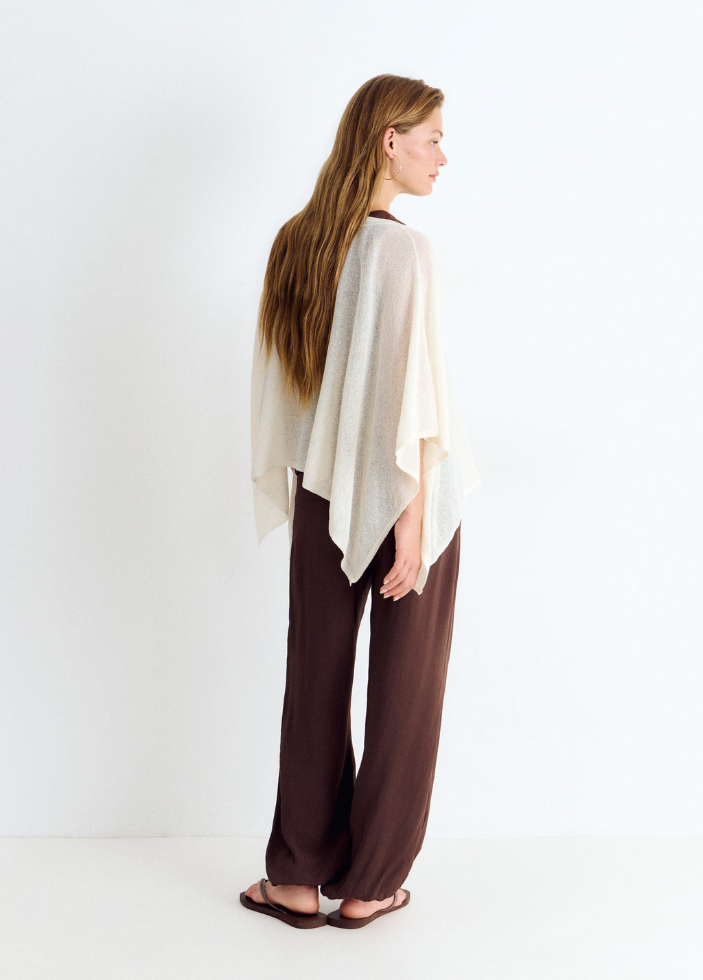 Fine knit cape