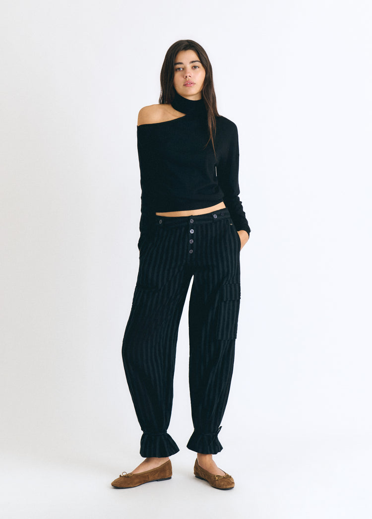 High-neck sweater with opening