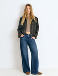 Low-rise wide-leg jeans