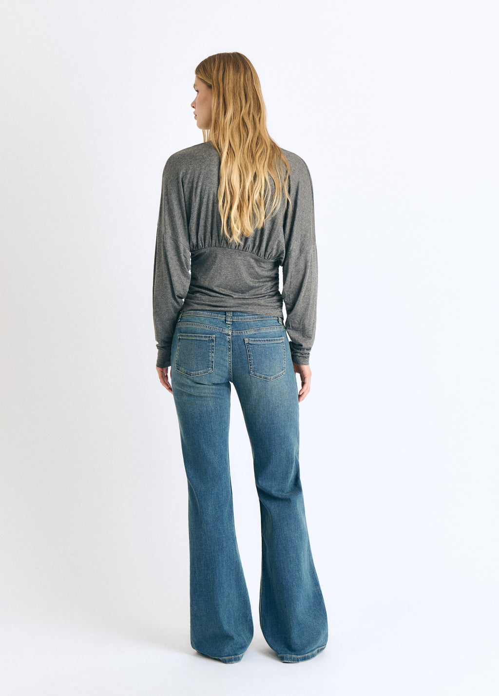 Jeans dritti con chiusura a bottoni