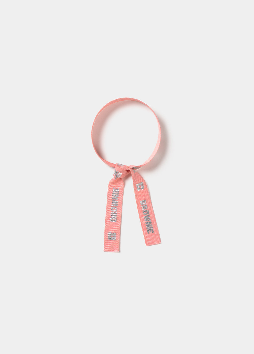 Pulseira em colaboração com a AECC