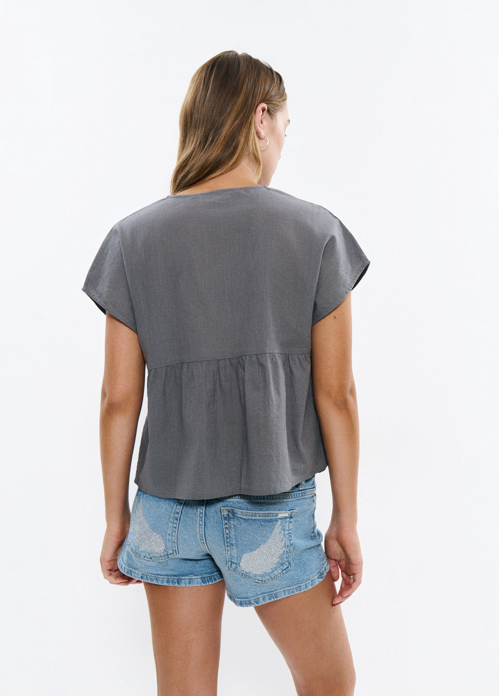 Bluse mit Stickerei am Ausschnitt