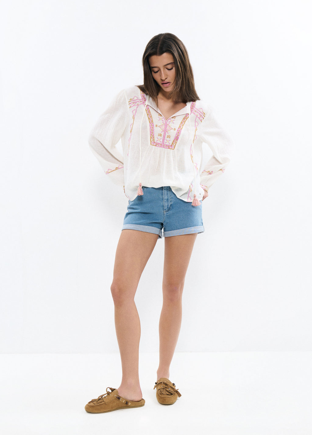 Blouse brodée
