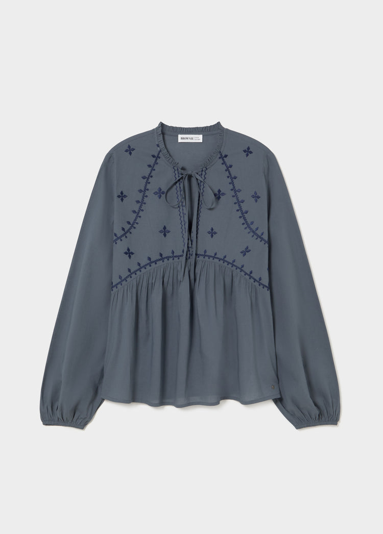 Blusa ricamata