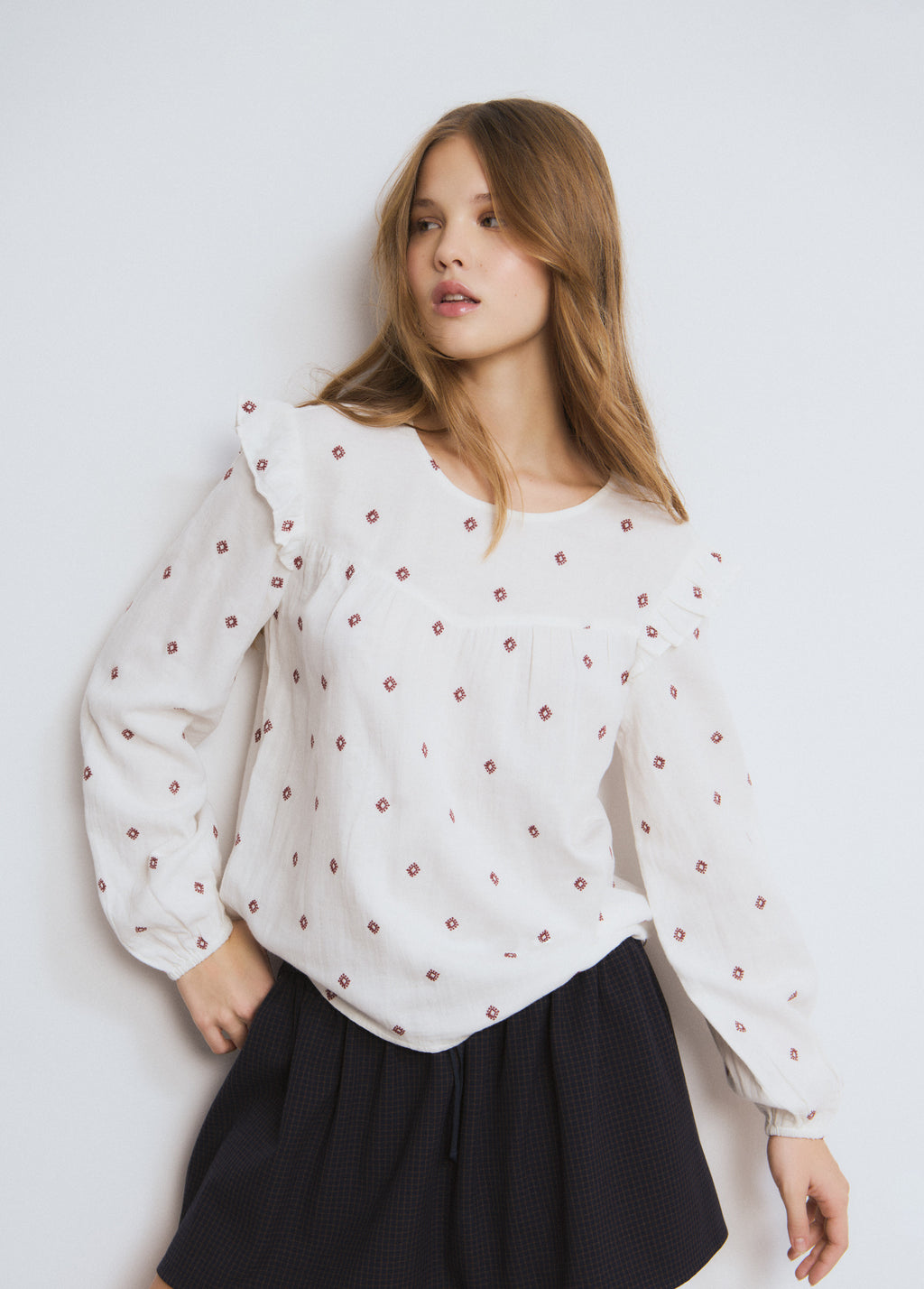 Double-layer blouse with embroidery