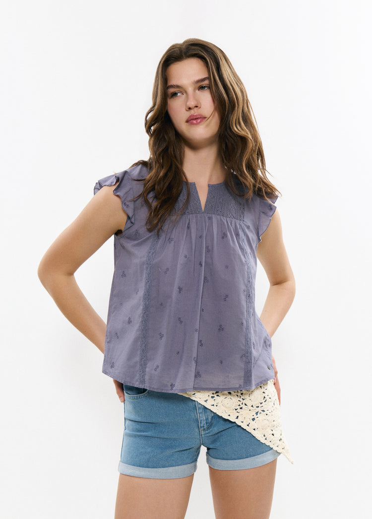 Blusa tirantes encaje