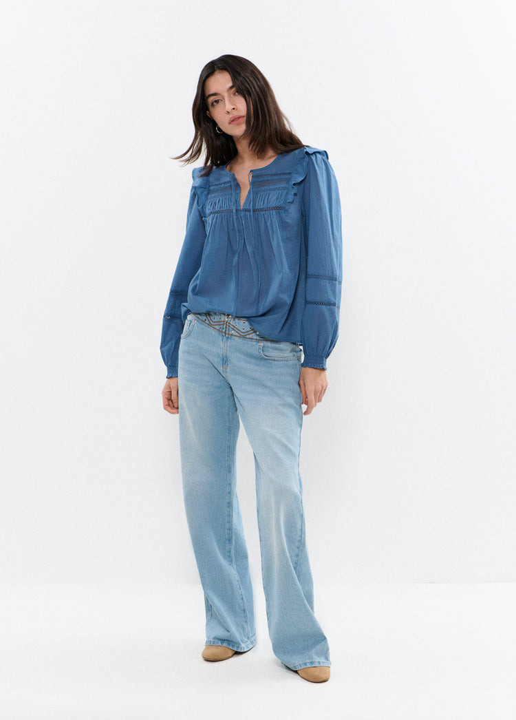 Blusa con volant