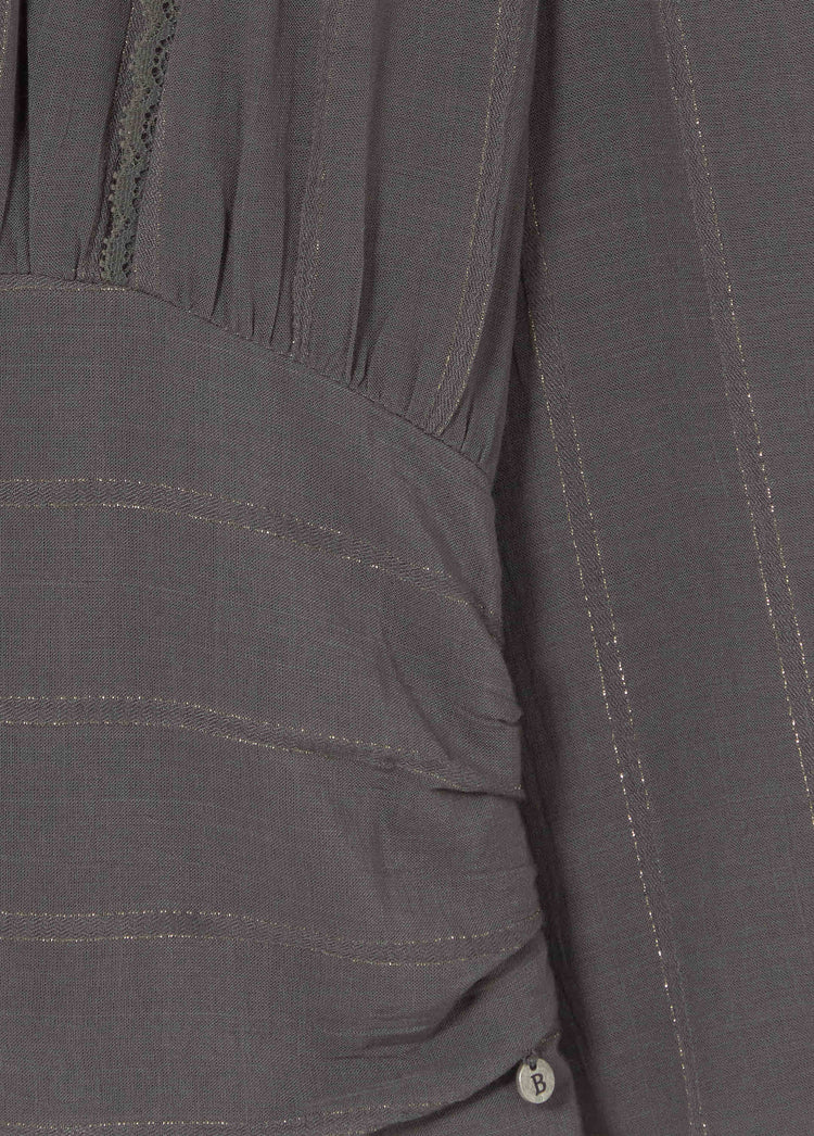 Blusa con volant