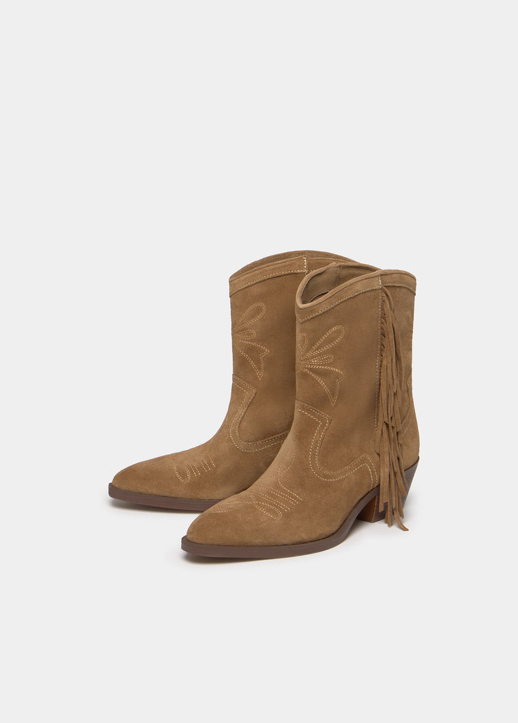 Leather cowboy ankle boots with fringes