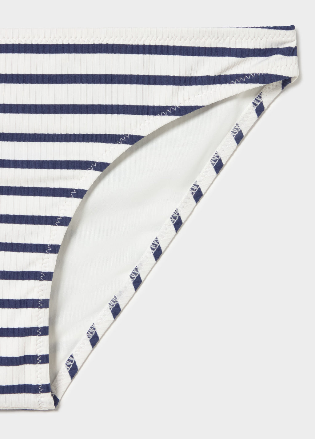 Bikinihose mit maritim gewebtem Streifen
