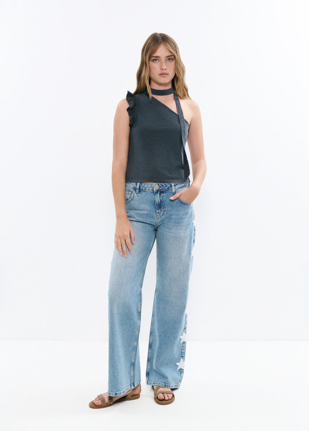 Asymmetrical ruffle t-shirt