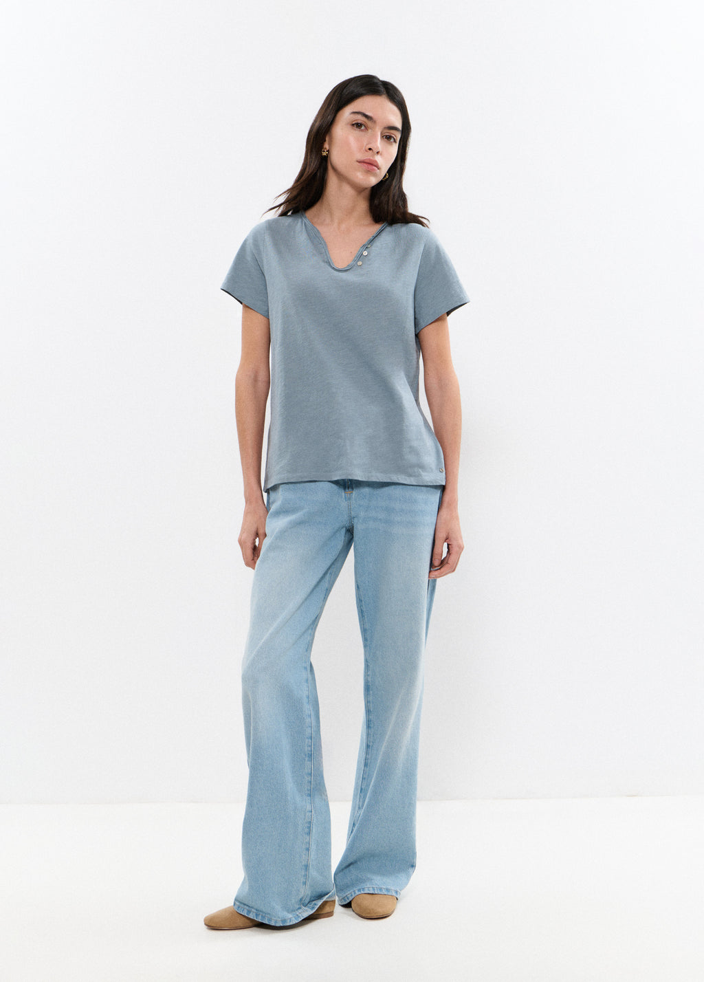 T-shirt met knopen
