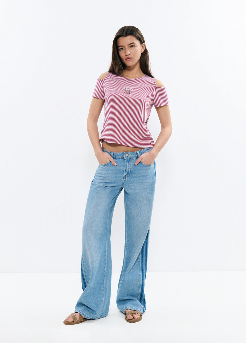 Cut-out dog t-shirt