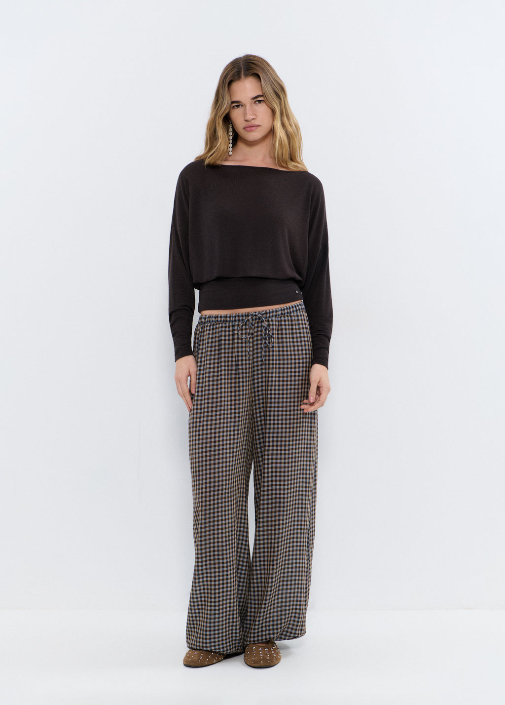Fitted waist t-shirt