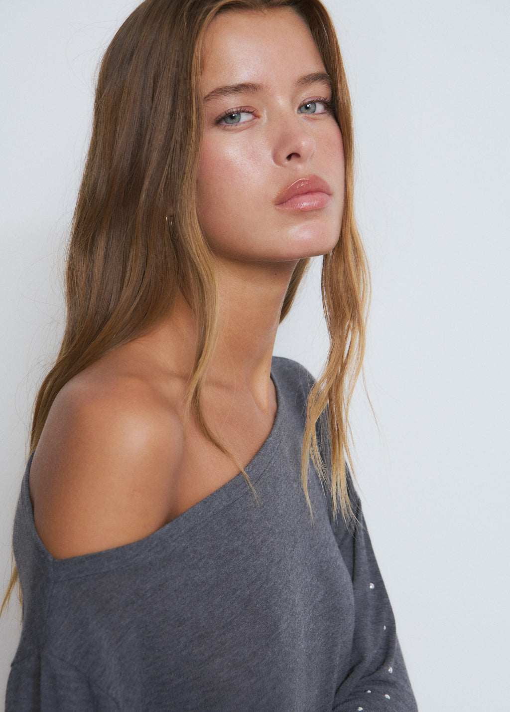 Long sleeve T-shirt with studs