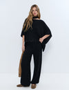 Cape met studs detail en sjaal