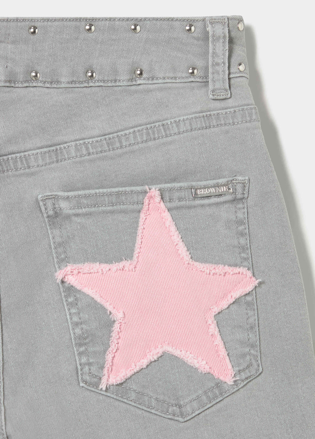 Star patch pocket jeans