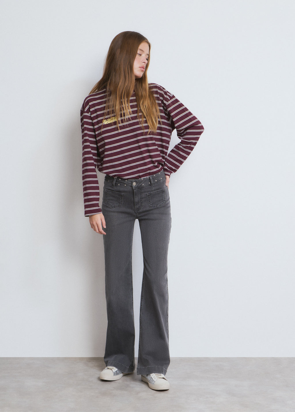 Jeans bolsillo parche estrellas twill